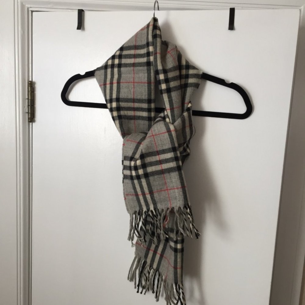 Wool Plaid Scarf - Picture 3 of 7